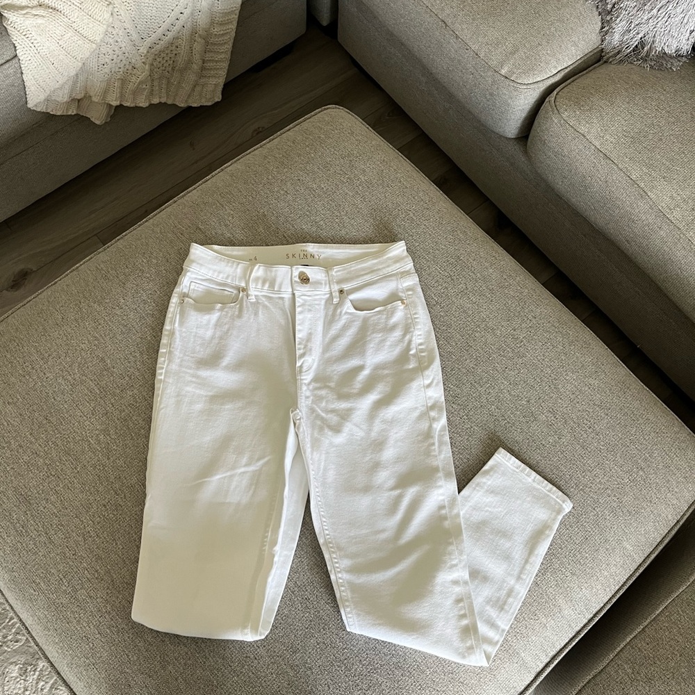 White House Black Market White Jeans